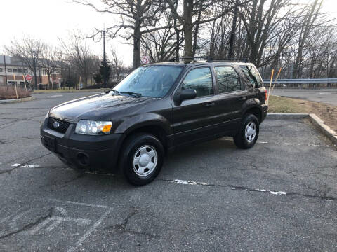 2006 Ford Escape for sale at Billycars in Wilmington MA