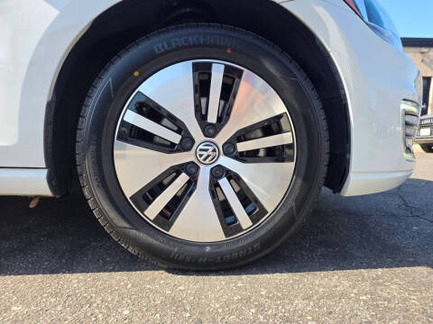 2019 Volkswagen e-Golf SE