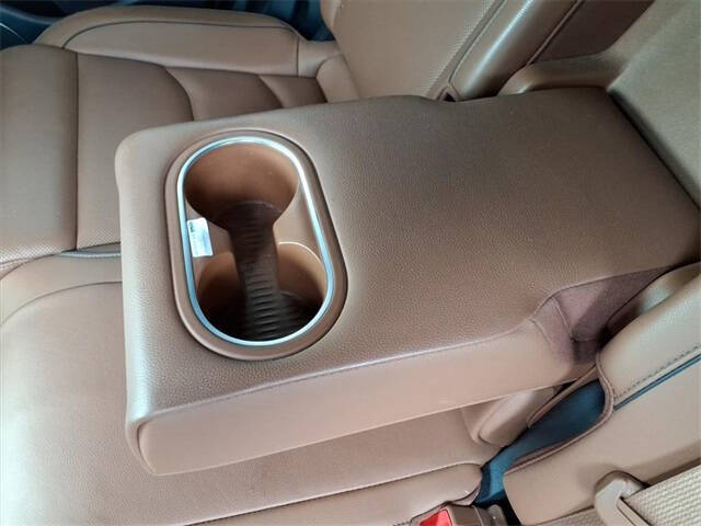 2023 Genesis GV70 2.5T Standard