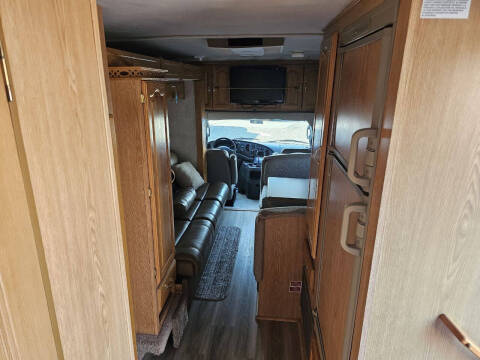 2004 Lexington Class C Mini Motorhome