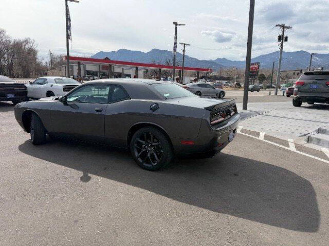 2022 Dodge Challenger SXT