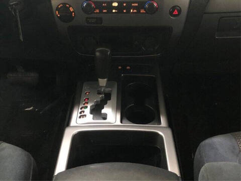 2011 Nissan Armada SV