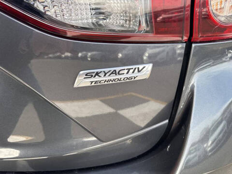 2015 Mazda MAZDA3 i Sport