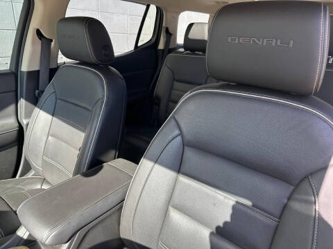 2018 GMC Acadia Denali