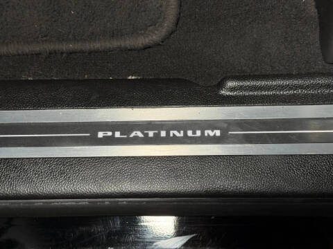 2017 Cadillac Escalade Platinum