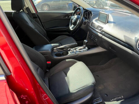 2016 Mazda MAZDA3 i Touring