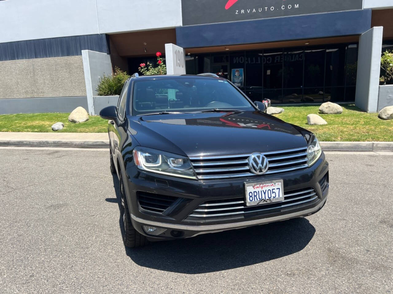 2017 Volkswagen Touareg for sale at ZRV AUTO INC in Brea, CA