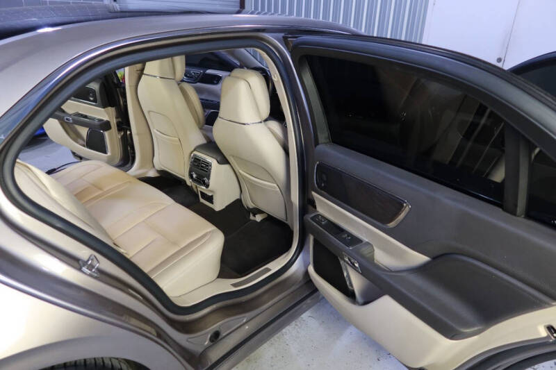 2020 Lincoln Continental Reserve