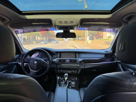 2016 BMW 5 Series 528i