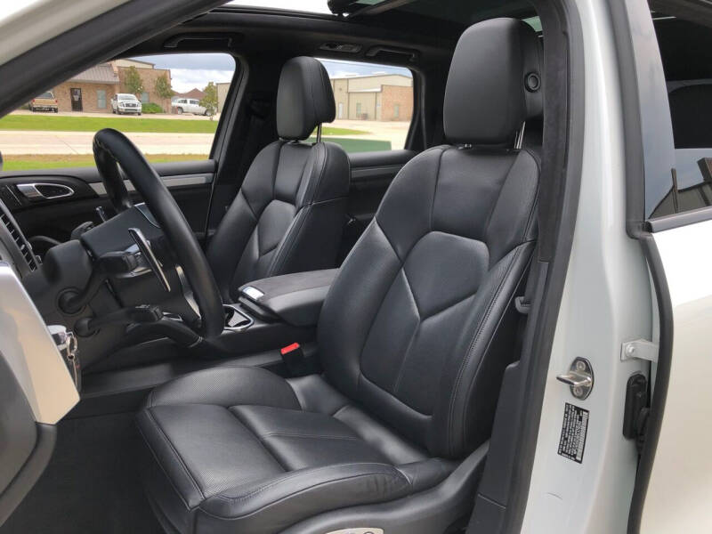 2013 Porsche Cayenne GTS