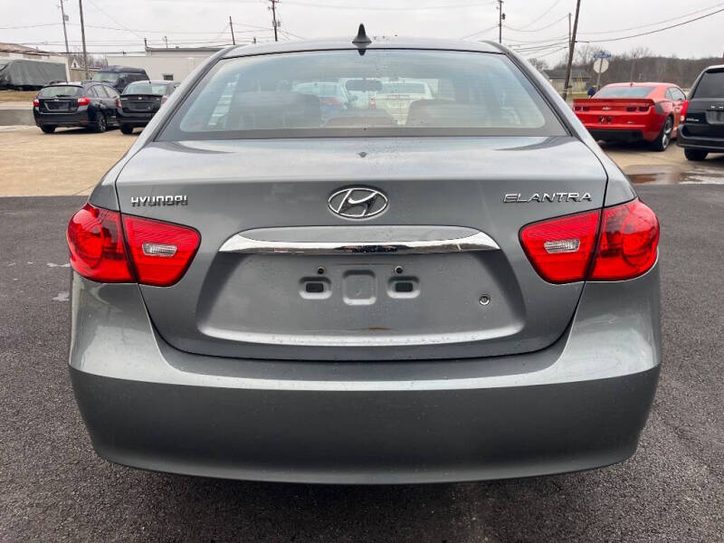 2010 Hyundai Elantra Blue