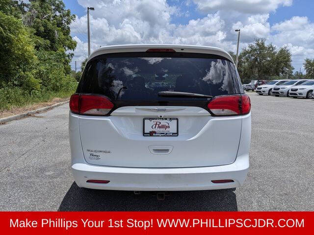 2017 Chrysler Pacifica Touring
