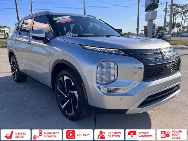 2022 Mitsubishi Outlander SE