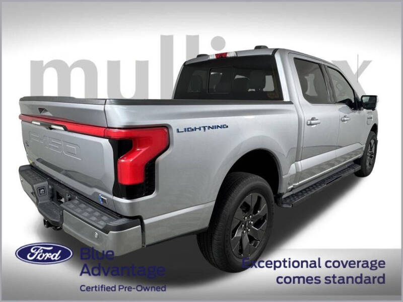 2022 Ford F-150 Lightning Lariat