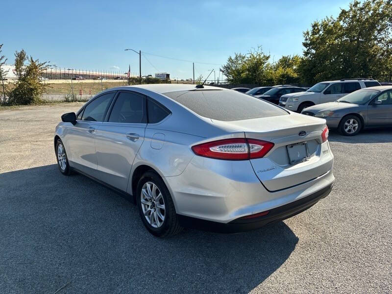 2016 Ford Fusion S