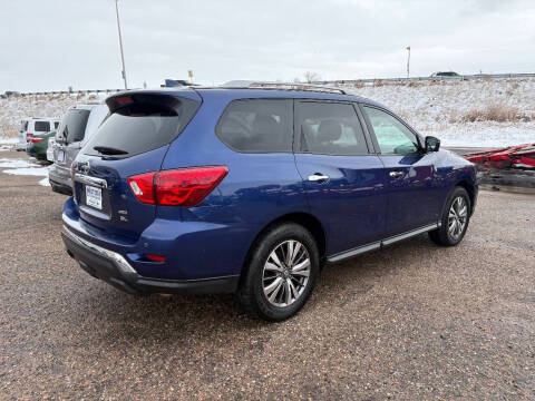 2020 Nissan Pathfinder SL