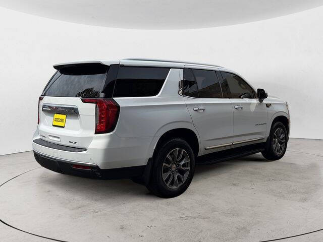 2023 GMC Yukon SLT