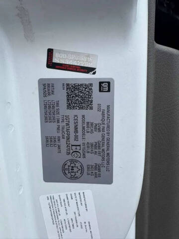 2022 GMC Savana 2500