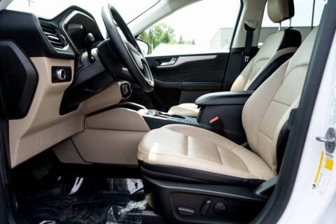 2022 Ford Escape SEL