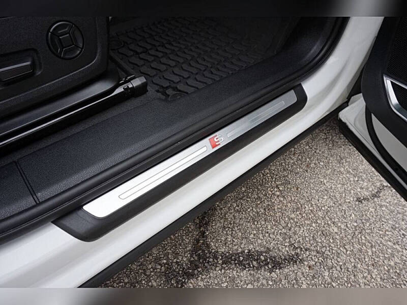 2020 Audi Q3 quattro S line Prem Plus 45 TFSI