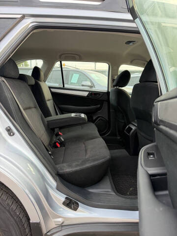 2017 Subaru Outback 2.5i