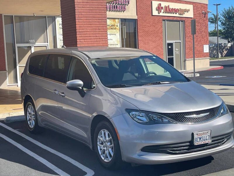 2017 Chrysler Pacifica Touring