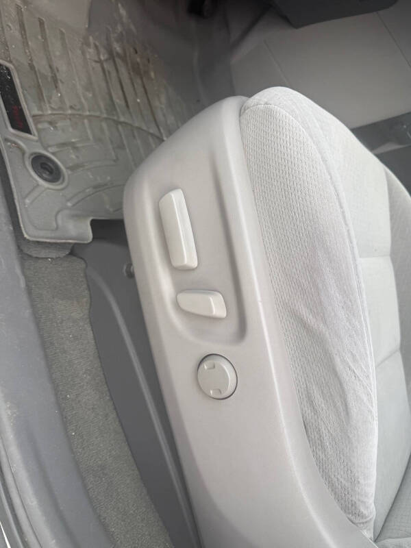 2015 Toyota Sienna LE 8-Passenger