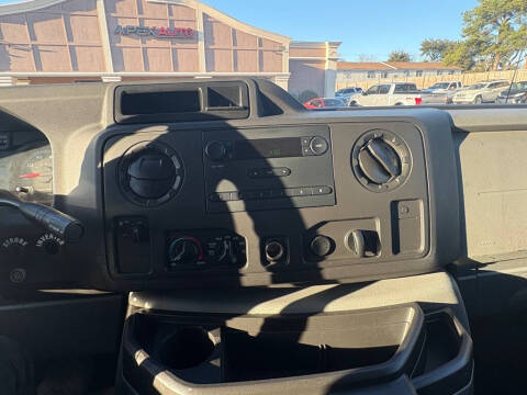 2010 Ford E-Series E-250