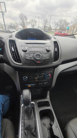 2017 Ford Escape S