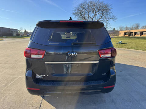 2016 Kia Sedona LX