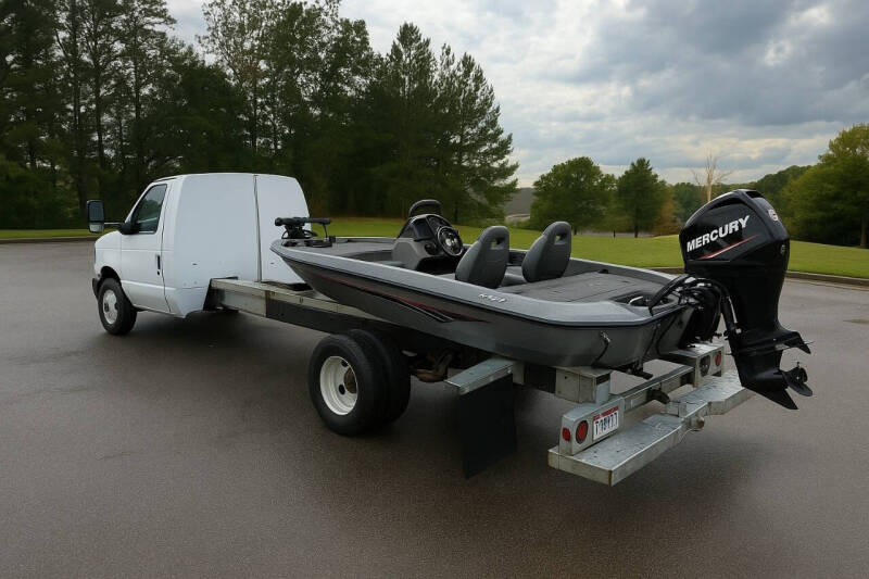 2011 Ford E-Series E-450 SD