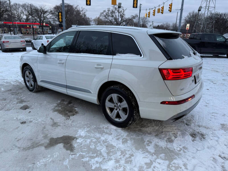 2018 Audi Q7 Premium photo 10