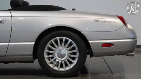 2004 Ford Thunderbird Deluxe