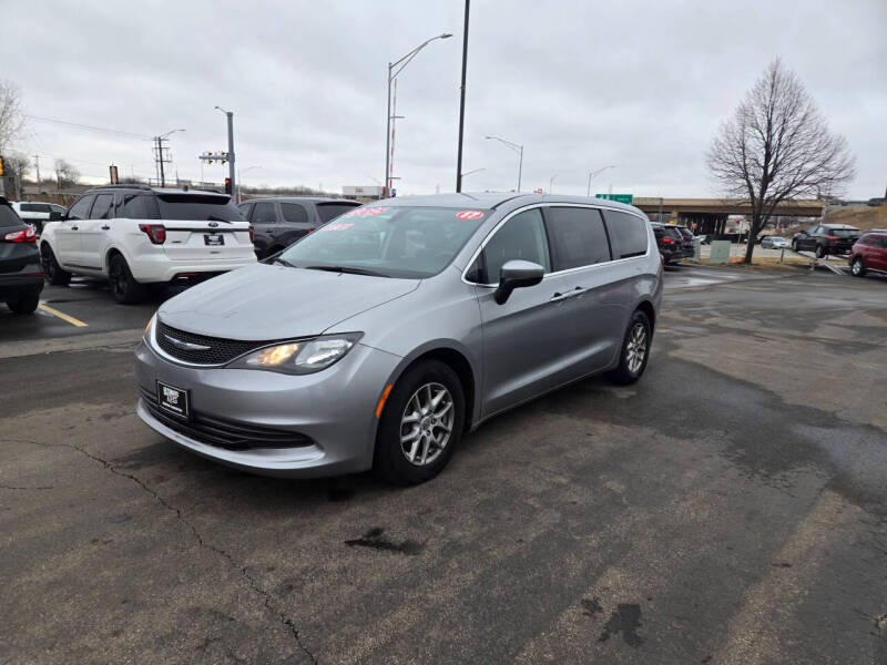 2017 Chrysler Pacifica LX