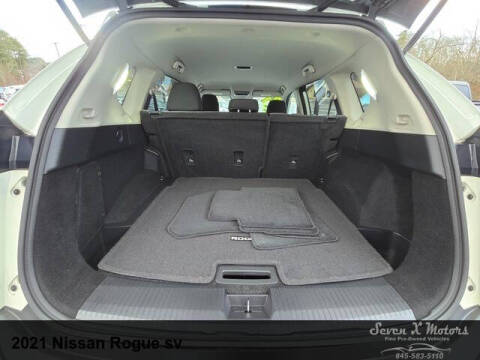 2021 Nissan Rogue SV