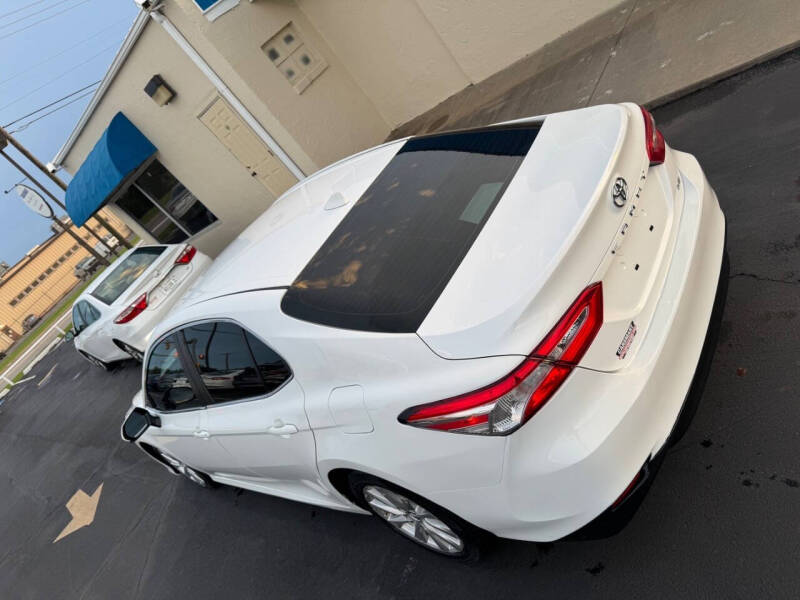 2019 Toyota Camry LE