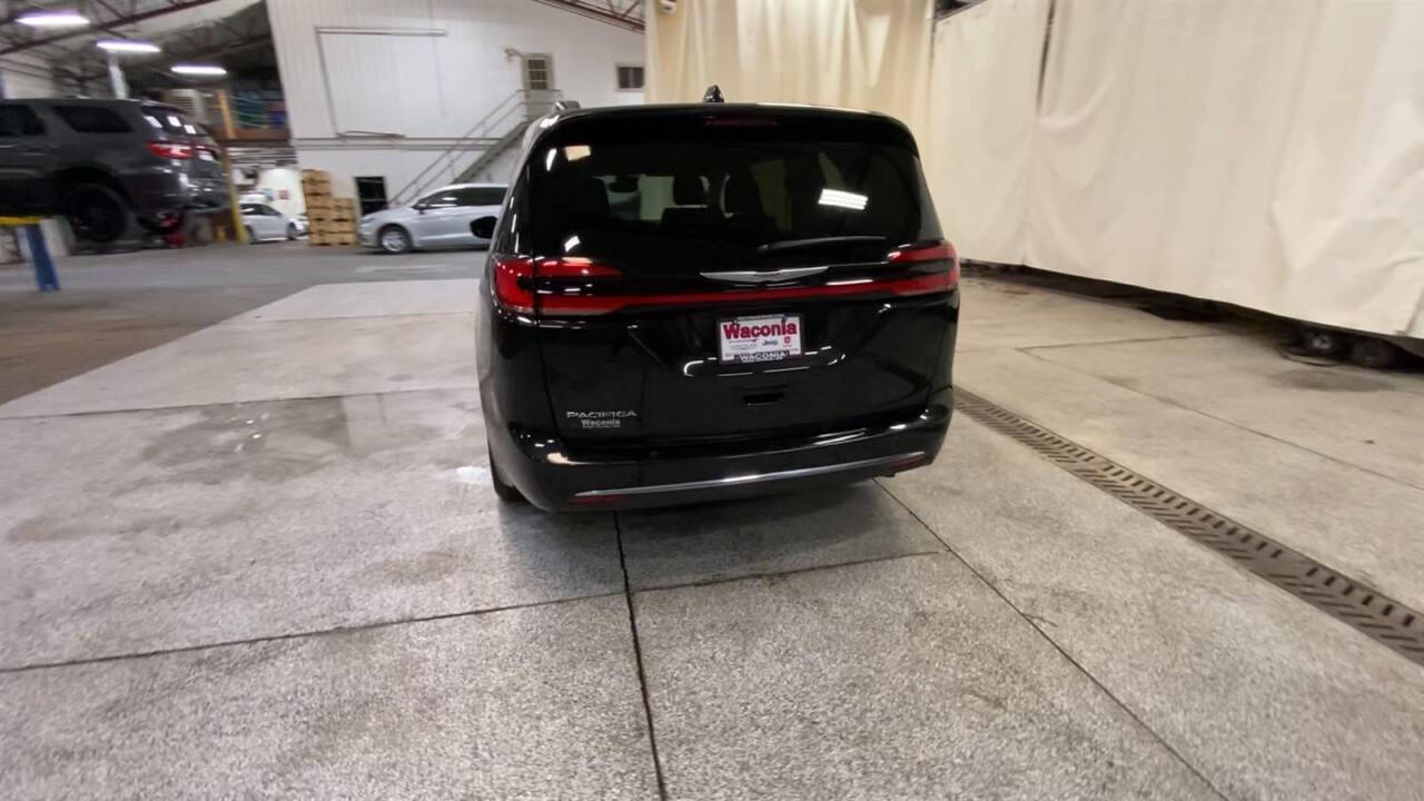 2022 Chrysler Pacifica for sale at Victoria Auto Sales in Victoria, MN