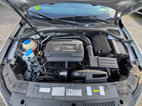 2015 Volkswagen Passat 1.8T Limited Edition