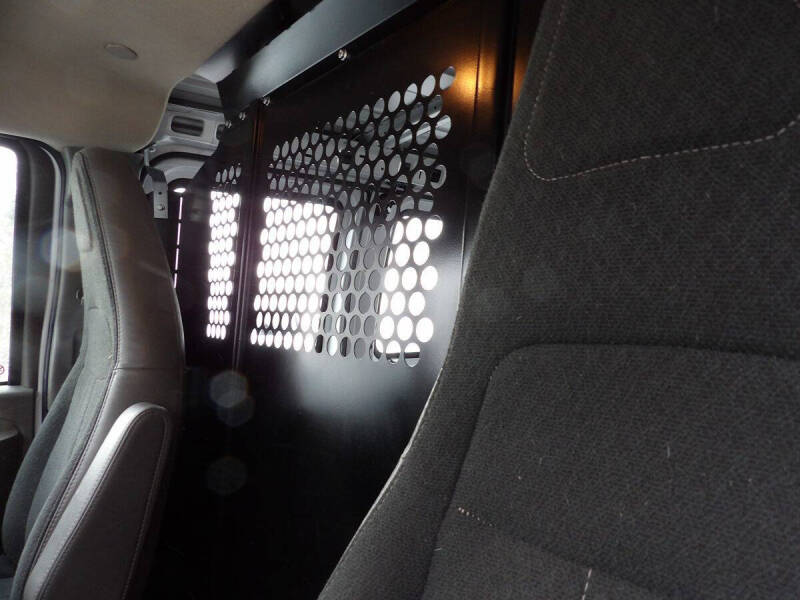 2023 Chevrolet Express 2500