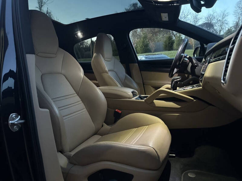 2023 Porsche Cayenne
