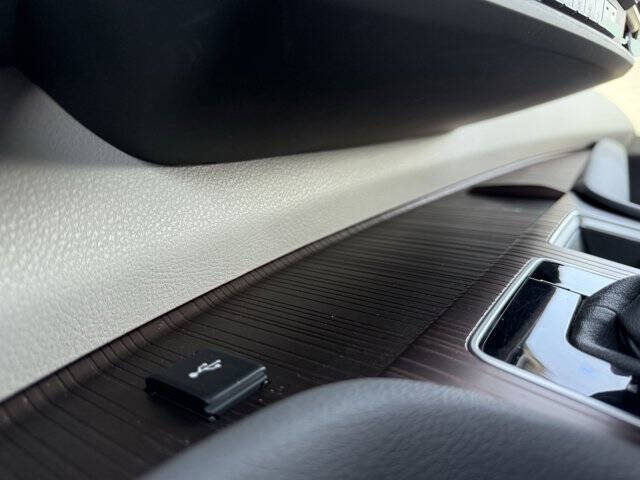 2024 Toyota Sienna LE 8-Passenger