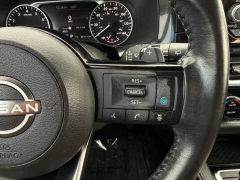 2023 Nissan Pathfinder SV