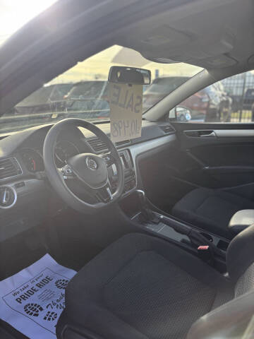 2016 Volkswagen Passat 1.8T S