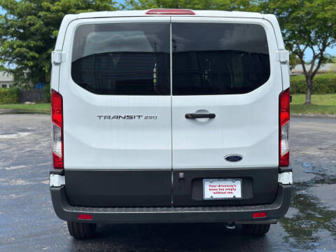 2025 Ford Transit