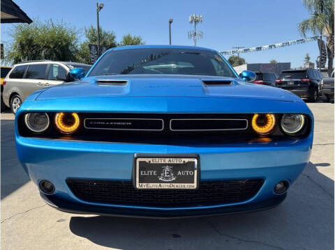 2015 Dodge Challenger SXT Plus