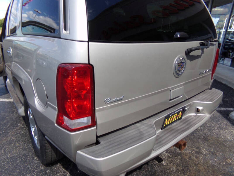 2005 Cadillac Escalade