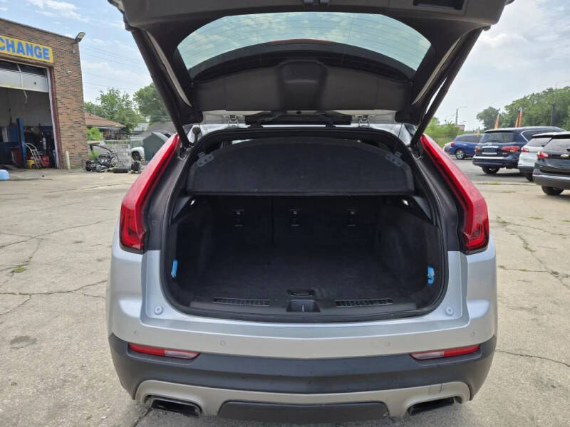 2019 Cadillac XT4 Premium Luxury