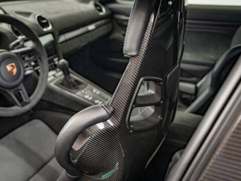 2024 Porsche 718 Cayman GT4 RS