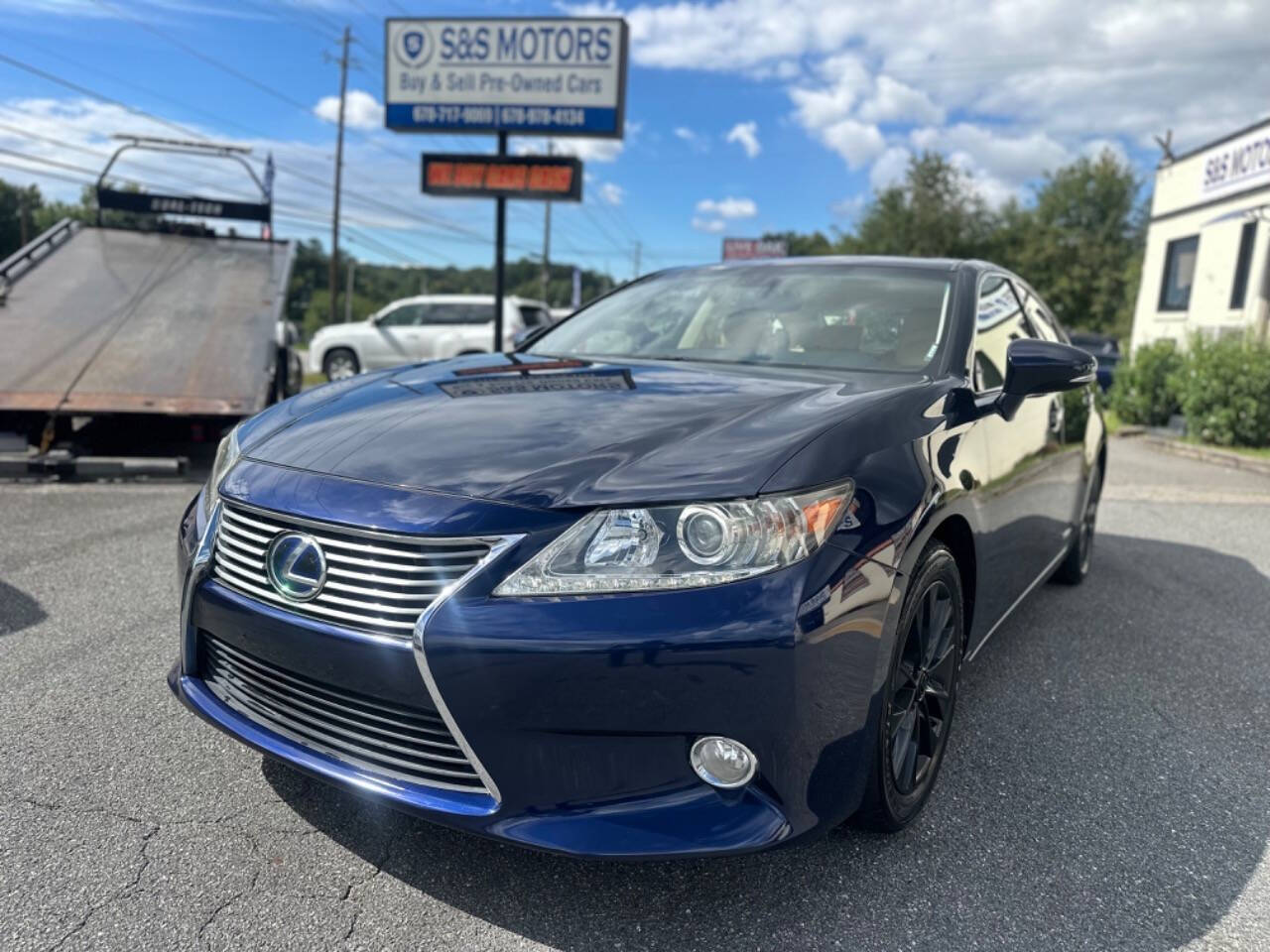 2013 Lexus ES 300h for sale at S & S Motors in Marietta, GA