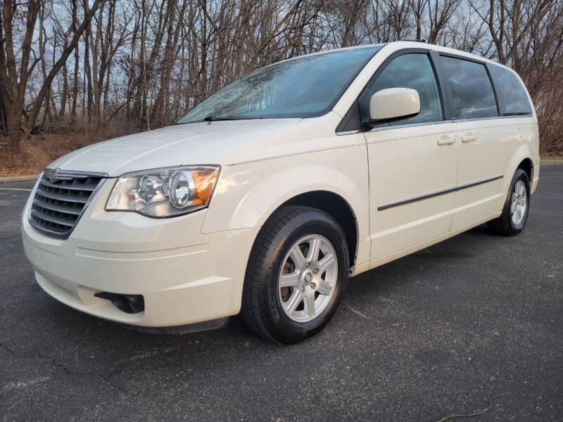 2010 Chrysler Town and Country for sale at Spectra Autos LLC in Akron OH